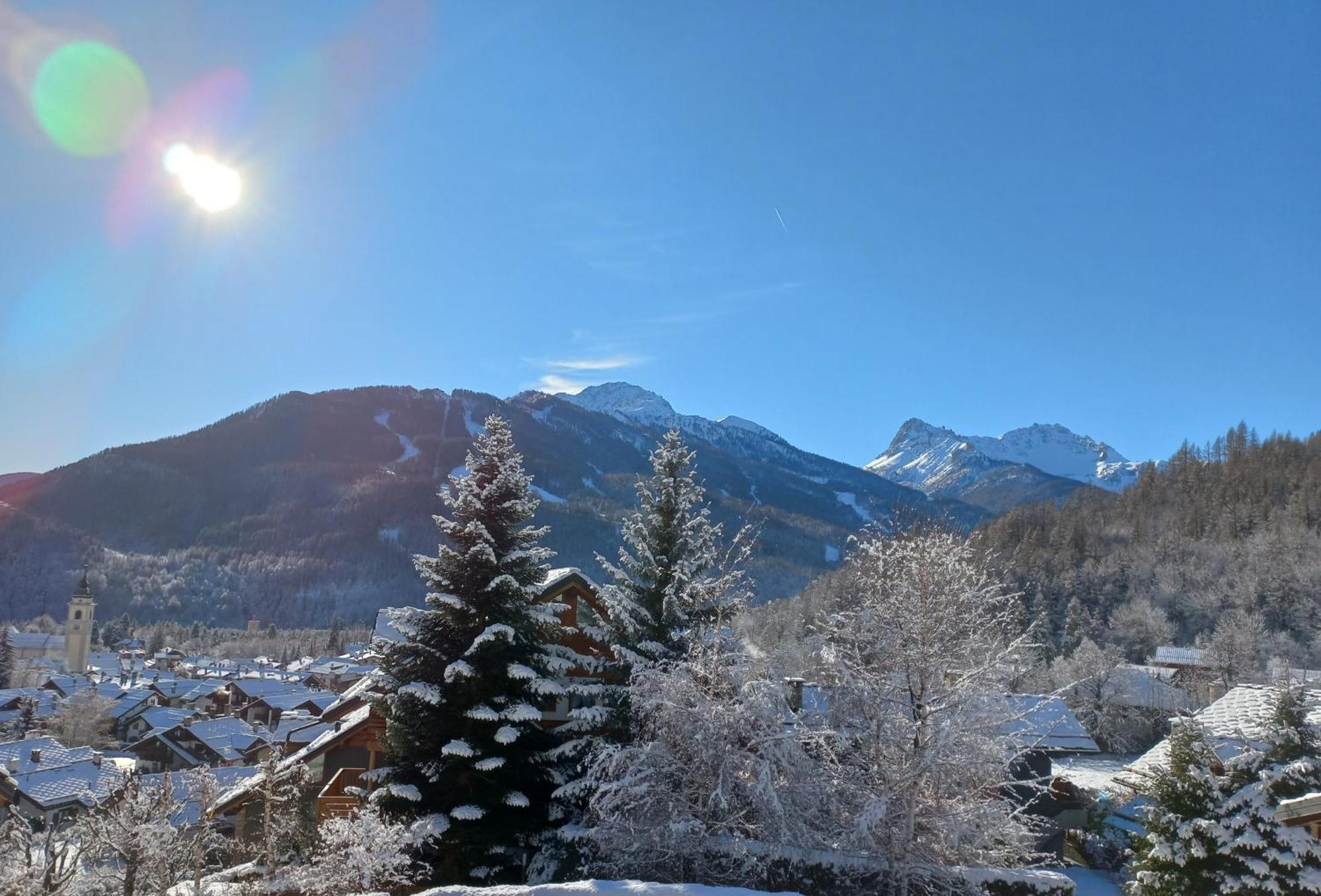 Apartamento Mansarda Bardonecchia Exterior foto
